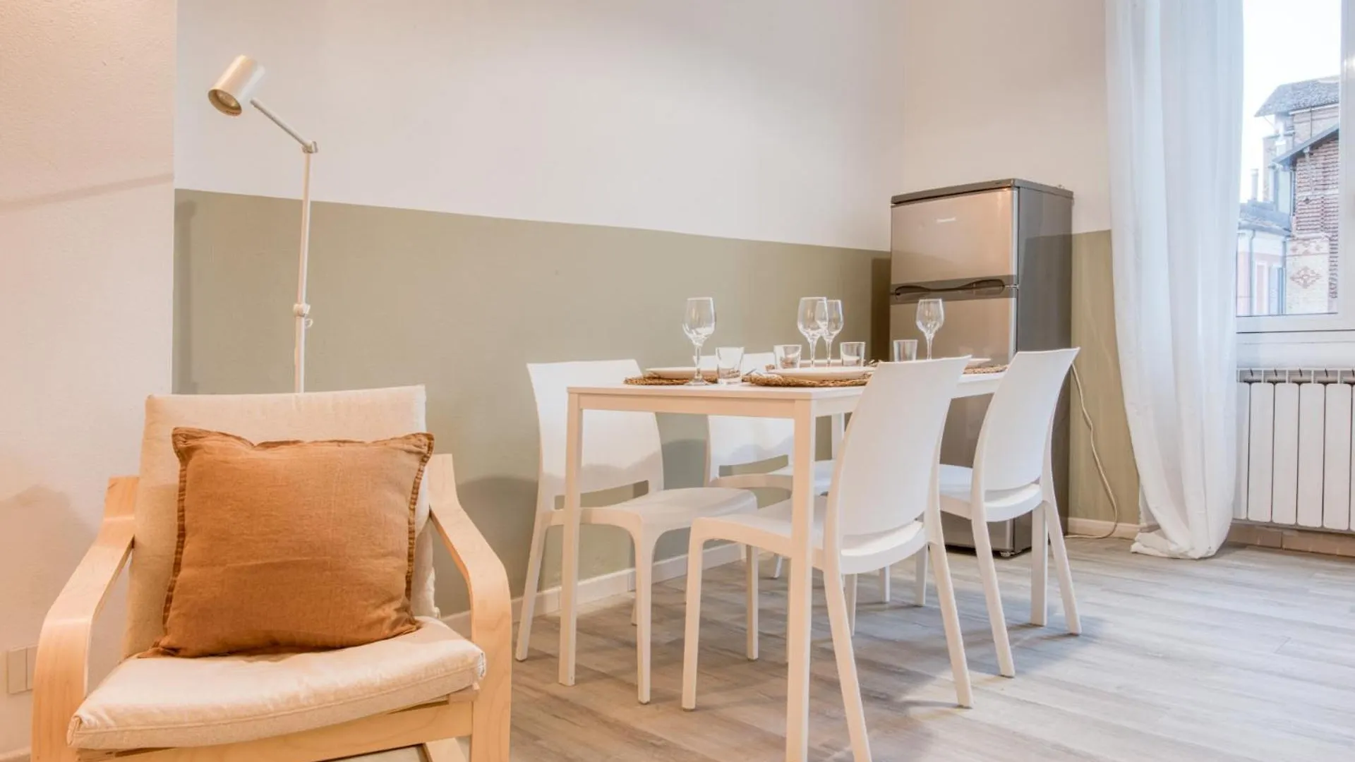 Easylife - Charme E Comfort Nel Cuore Dei Navigli Milano 0*,  İtalya