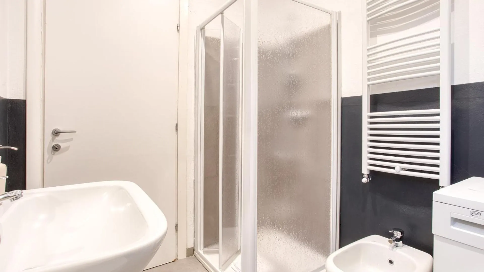 Easylife - Charme E Comfort Nel Cuore Dei Navigli Milano Daire