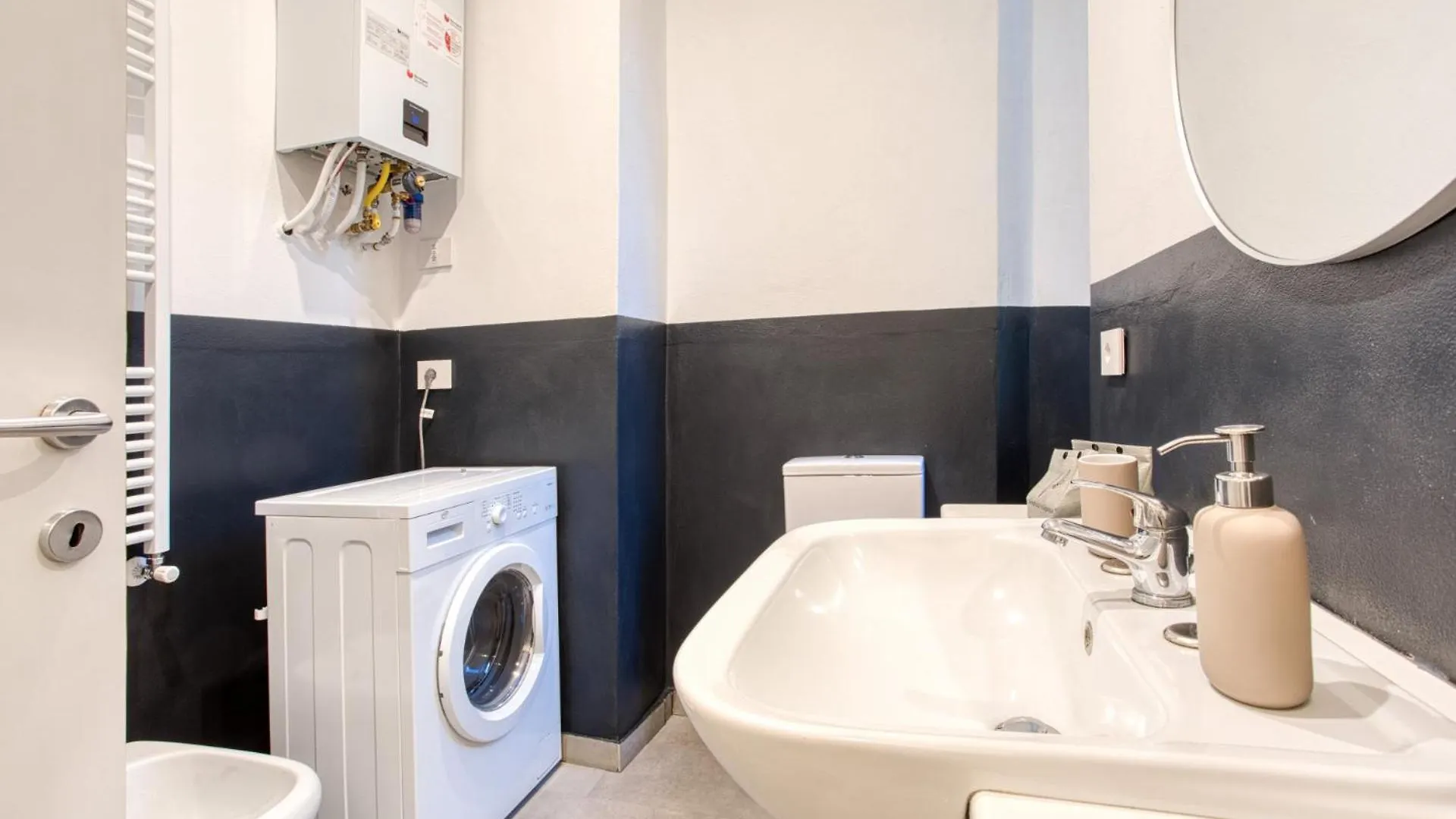 Easylife - Charme E Comfort Nel Cuore Dei Navigli Milano